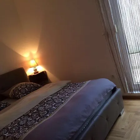 Apartment Lara *