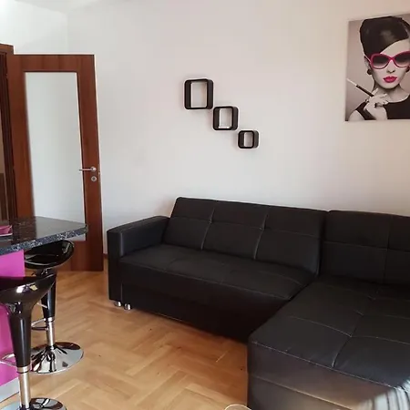 Apartment Lara