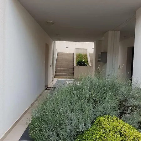 Apartment Lara